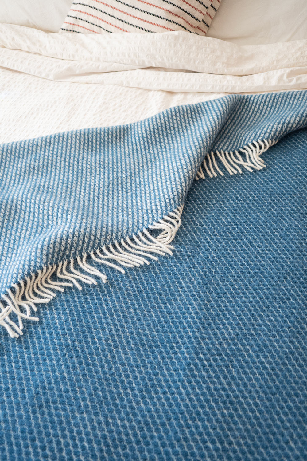 Velvet Dot Lambswool Throw