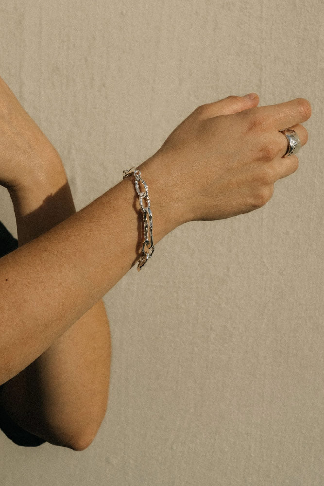 Giu Silver Chain Bracelet