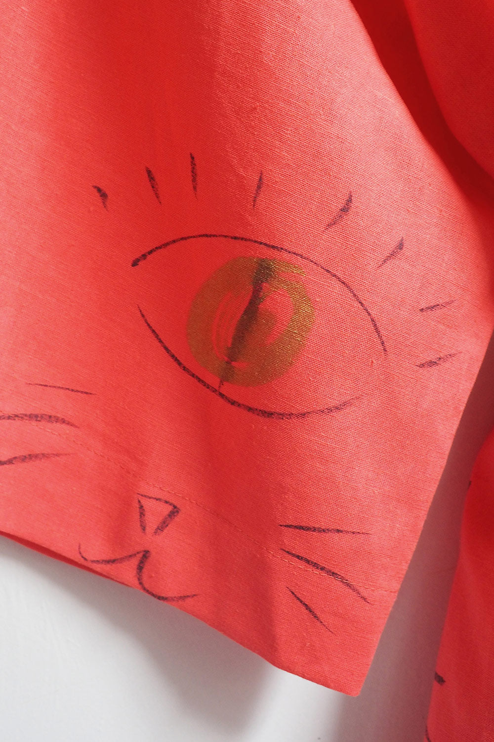 Linen Robe / One-Eyed Cat on Coral Red